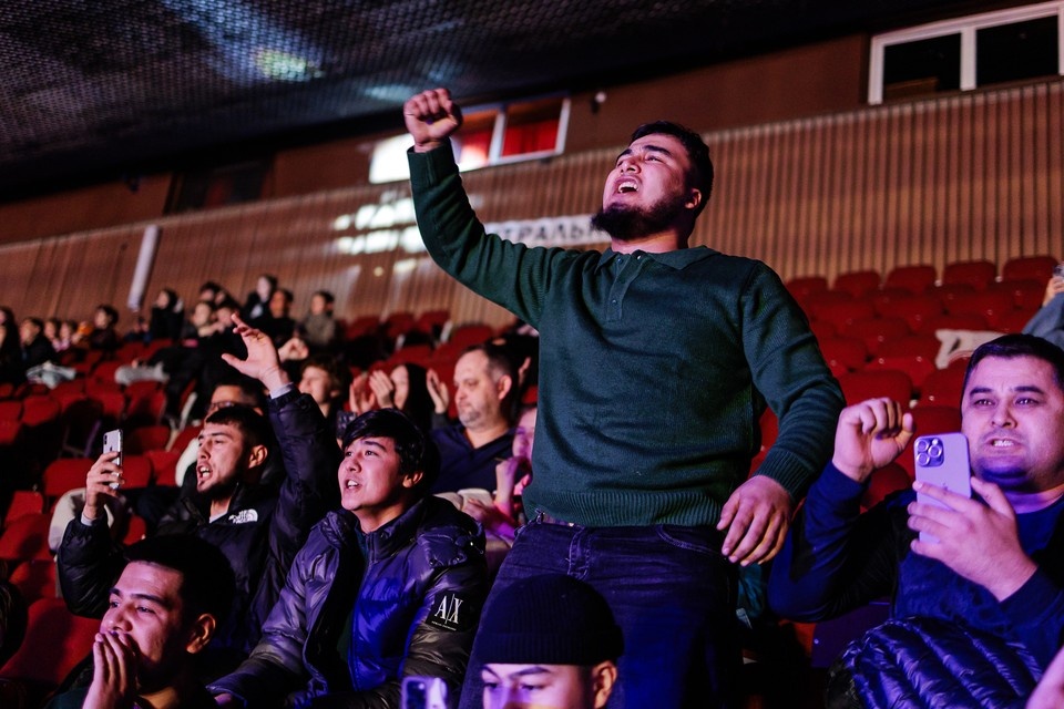   Валерий ЗВОНАРЕВ