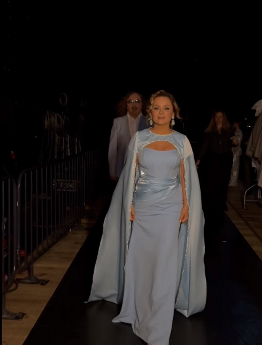 Юлия Проскурякова с Игорем Николаевым на концерте. Фото: соцсети