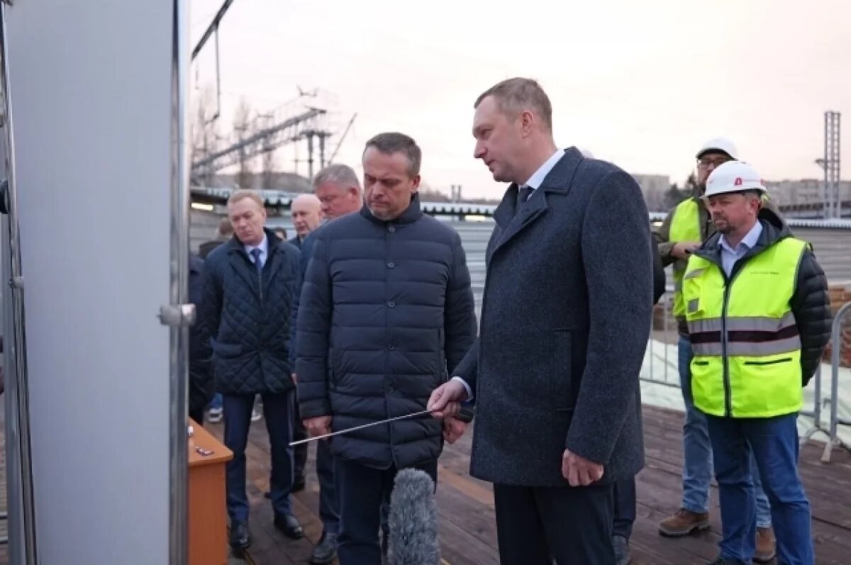    Министр транспорта РФ Никитин осмотрел строительство вокзала в Саратове