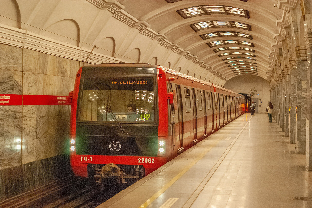 «Кировский завод» — одна из станций первой линии питерского метро. Фото:Artyom Svetlov / Wikimedia