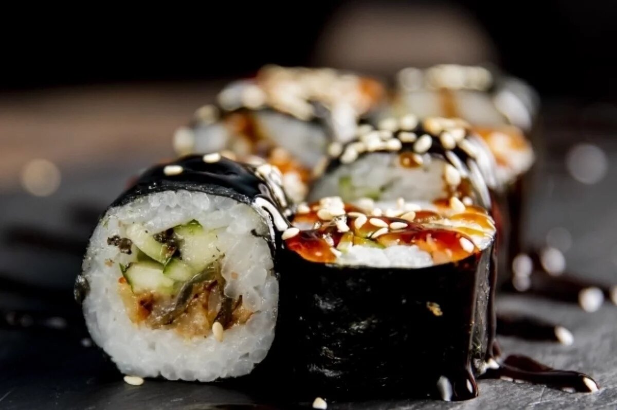    В Саратове за 100 млн рублей продают готовый бизнес по доставке роллов