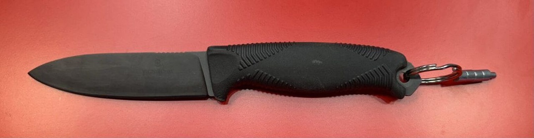 Victorinox представляет прототип тактического ножа с фиксированным клинком на Milipol 2025