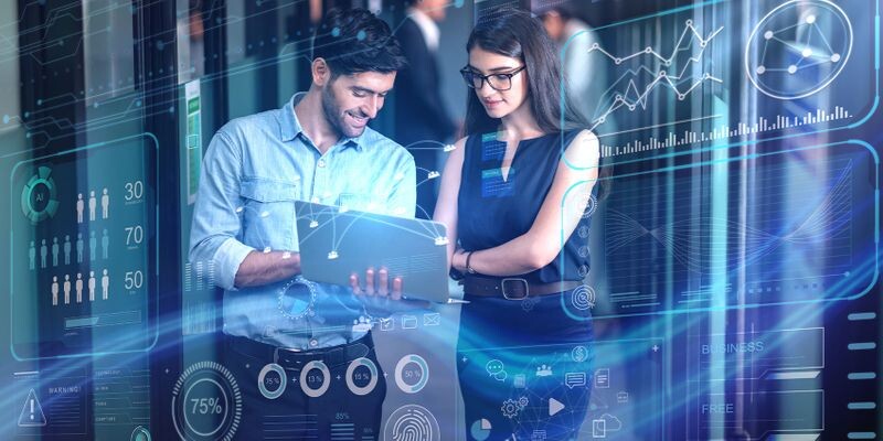 Описание: Комбинация печатных материалов и цифровых инструментов маркетинга.