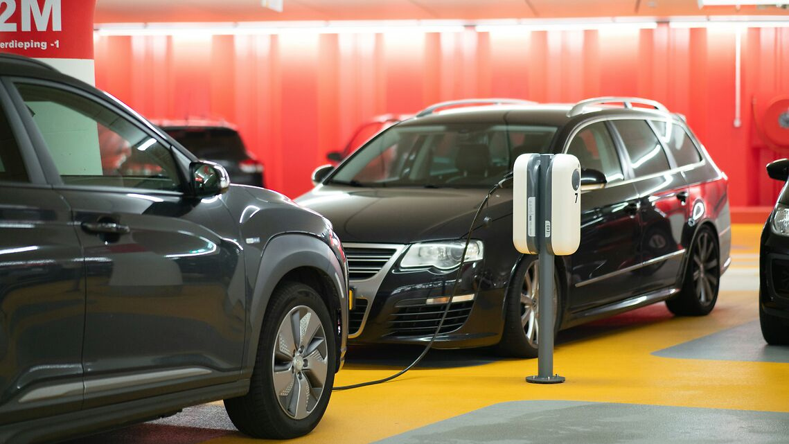     Michael Fousert/Unsplash