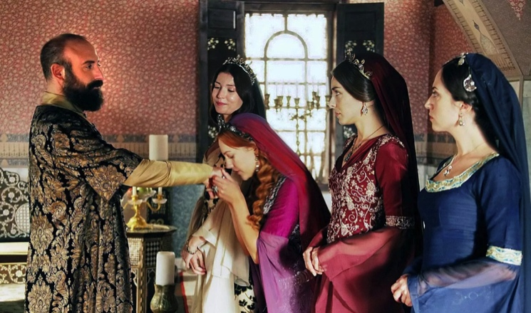 Сколько в действительности жён и детей было у султана Сулеймана?