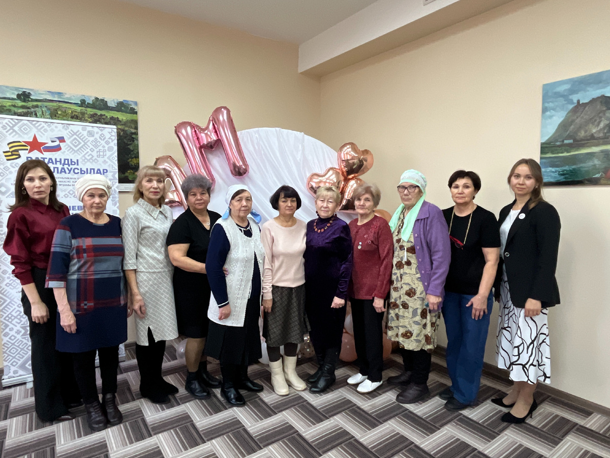 Фото автора материала