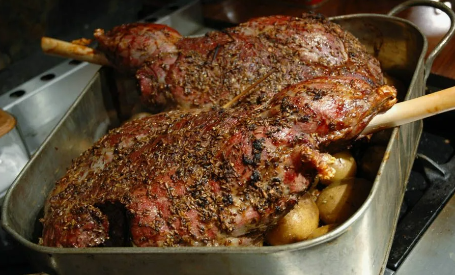 Искусство запекания баранины в духовке: от выбора мяса до идеальной корочки