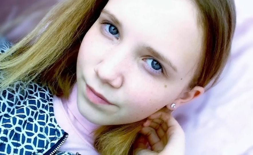 «Мы видели в машине еще двоих». Почему он мыл коврики в мороз? Нестыковки в деле, где девочка обещала: "Минут десять — и я дома"