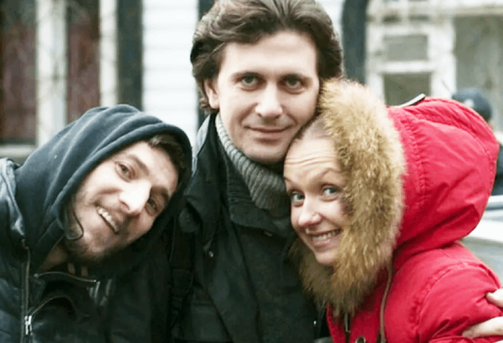 Кадр со съёмок "Ментовских войн"/ с Александром Устюговым и Натальей Бурмистровой