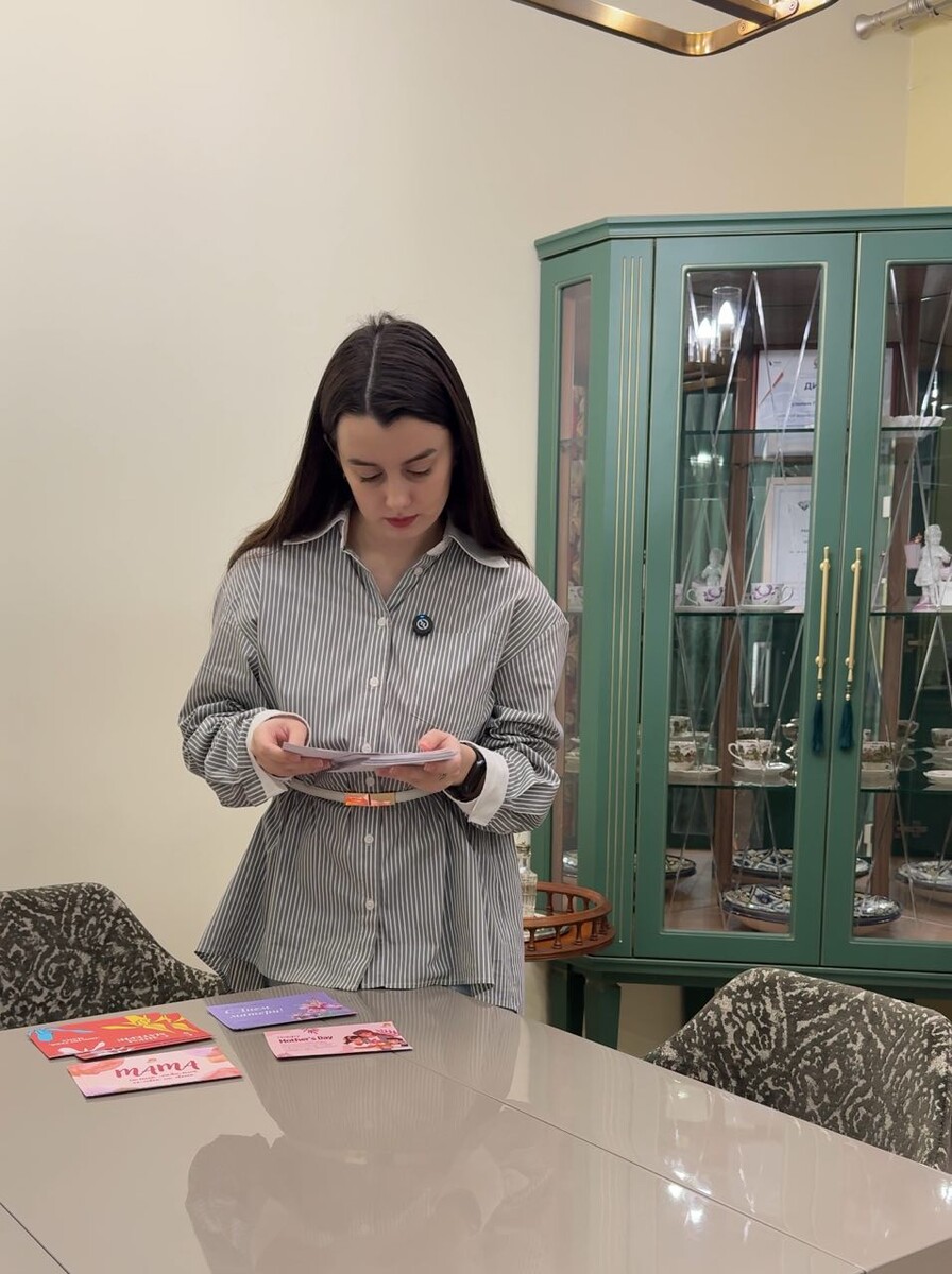 раскладываю открытки