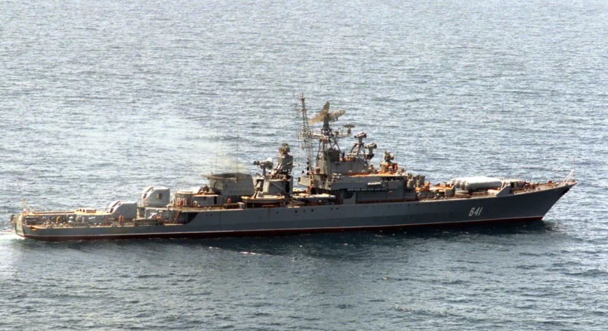 "Порывистый" - сторожевой корабль проекта 1135 «Буревестник», систершип "Сторожевого"