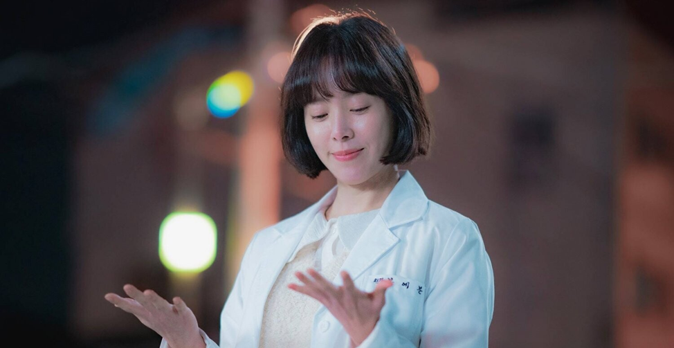 Дорама "За твоим прикосновением" 2023