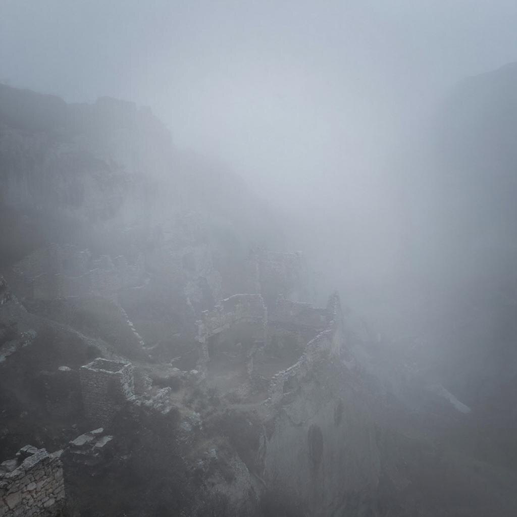 Фото сгенерировано нейросетью.