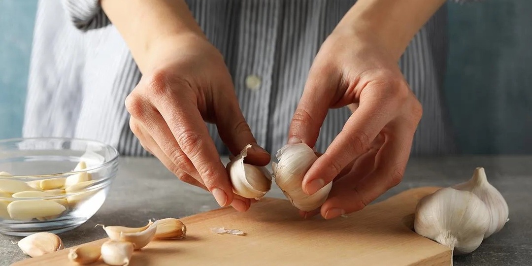 Важно знать: мы едим чеснок всю жизнь, но не многие делают это правильно