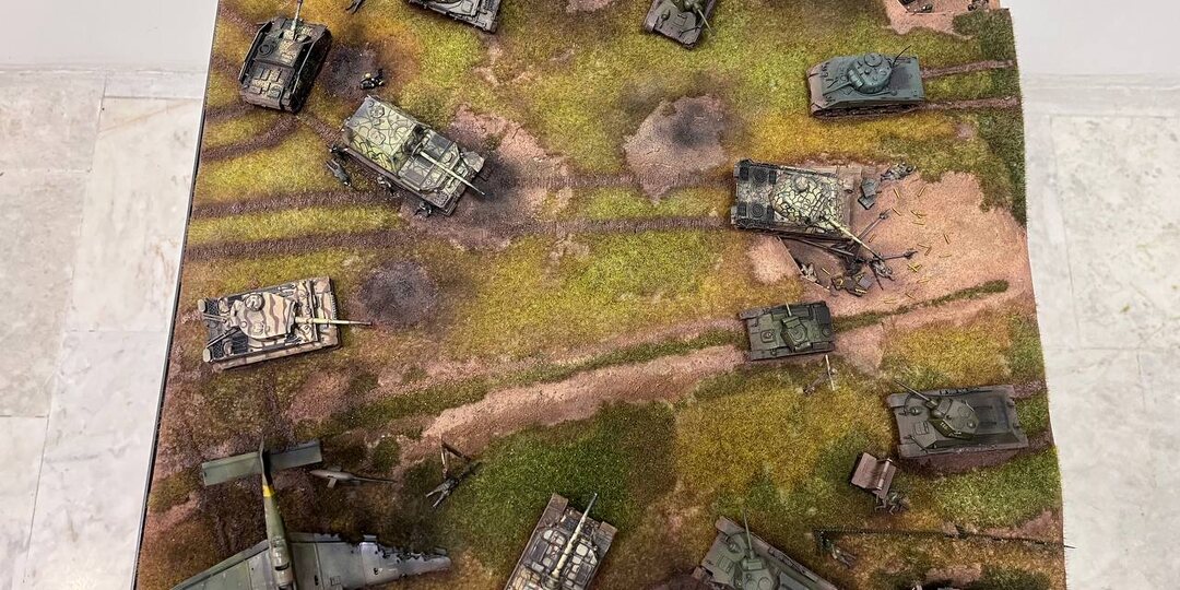 После небольшого перерыва продолжаем) Курская битва — это грандиозное сражение лета 1943 года, в котором Красная Армия сорвала последнее