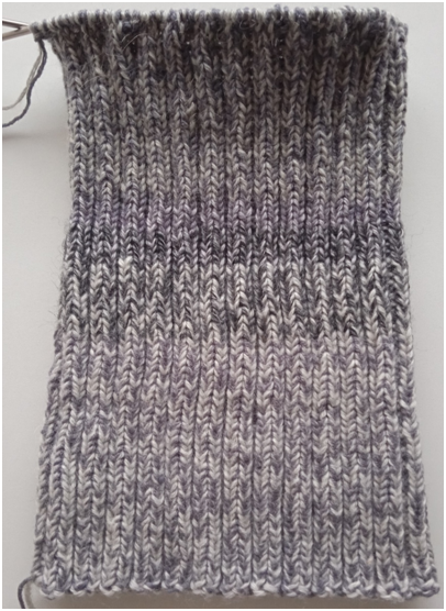 Фото 1. Шапка перед началом выполнения убавок.