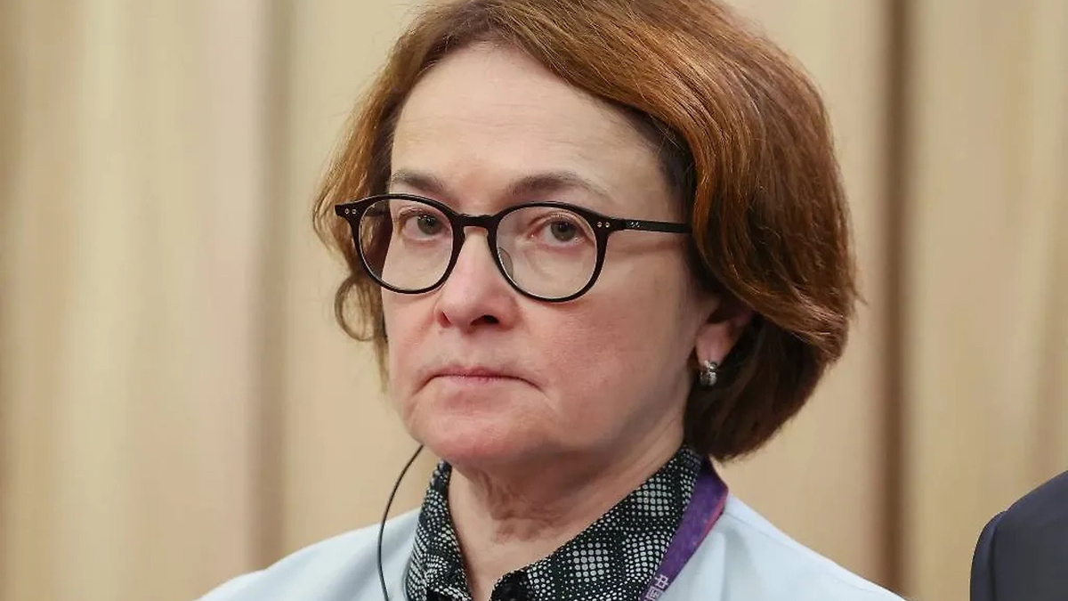 Почему экономист и экс-советник ЦБ рекомендует снимать деньги с вкладов?