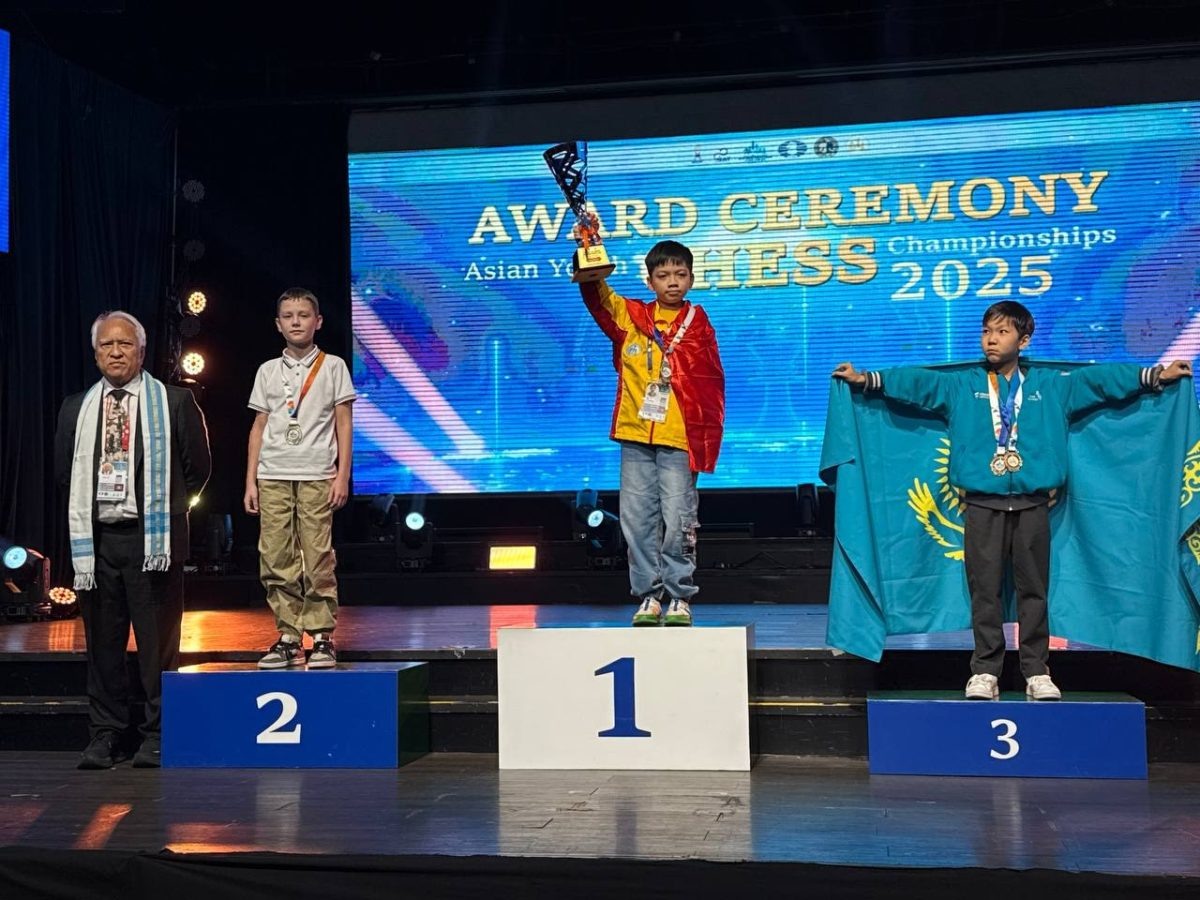    Артём Цепилов (на пьедестале слева) показал отличный результат в Бангкоке