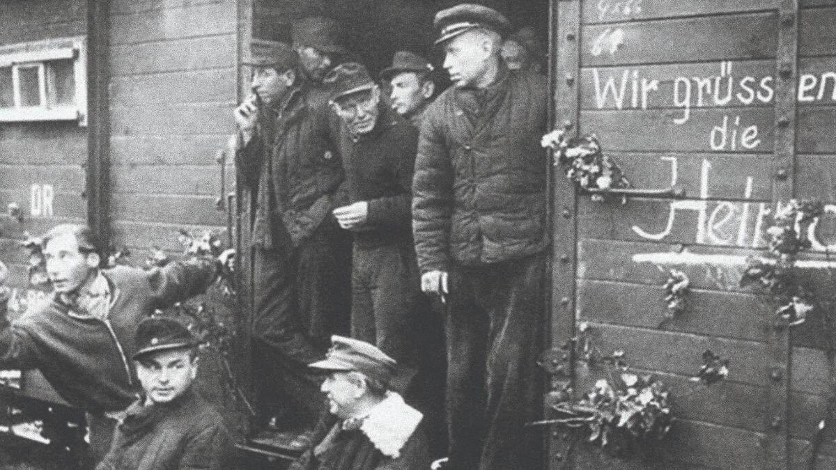    Возвращение немецких военнопленных из плена / Фото: Waralbum.ru