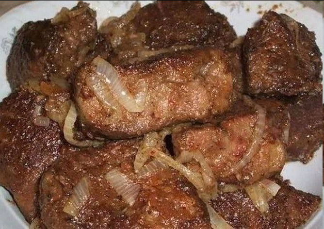 Печень получается мягкой, сочной, нежной! Как пожарить говяжью печень на сковороде