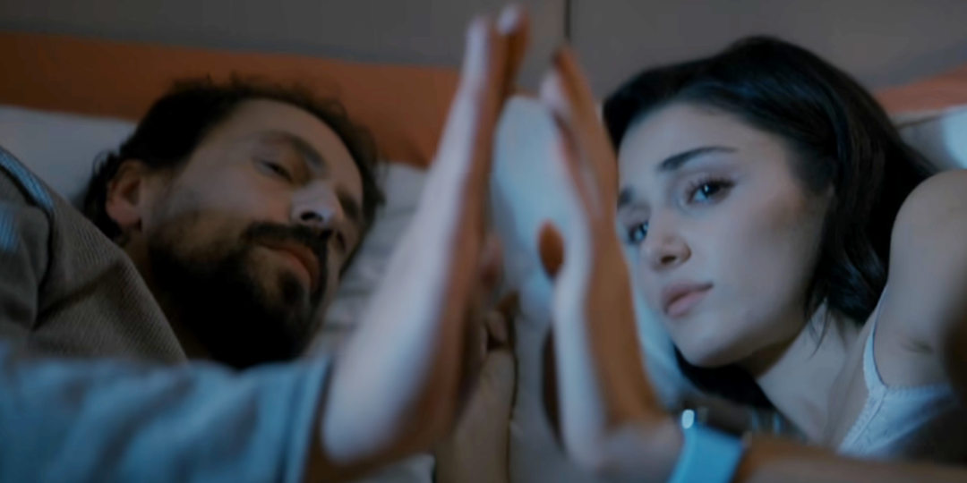 "Два мира, одно желание", обзор нового фильма с Ханде Эрчел!