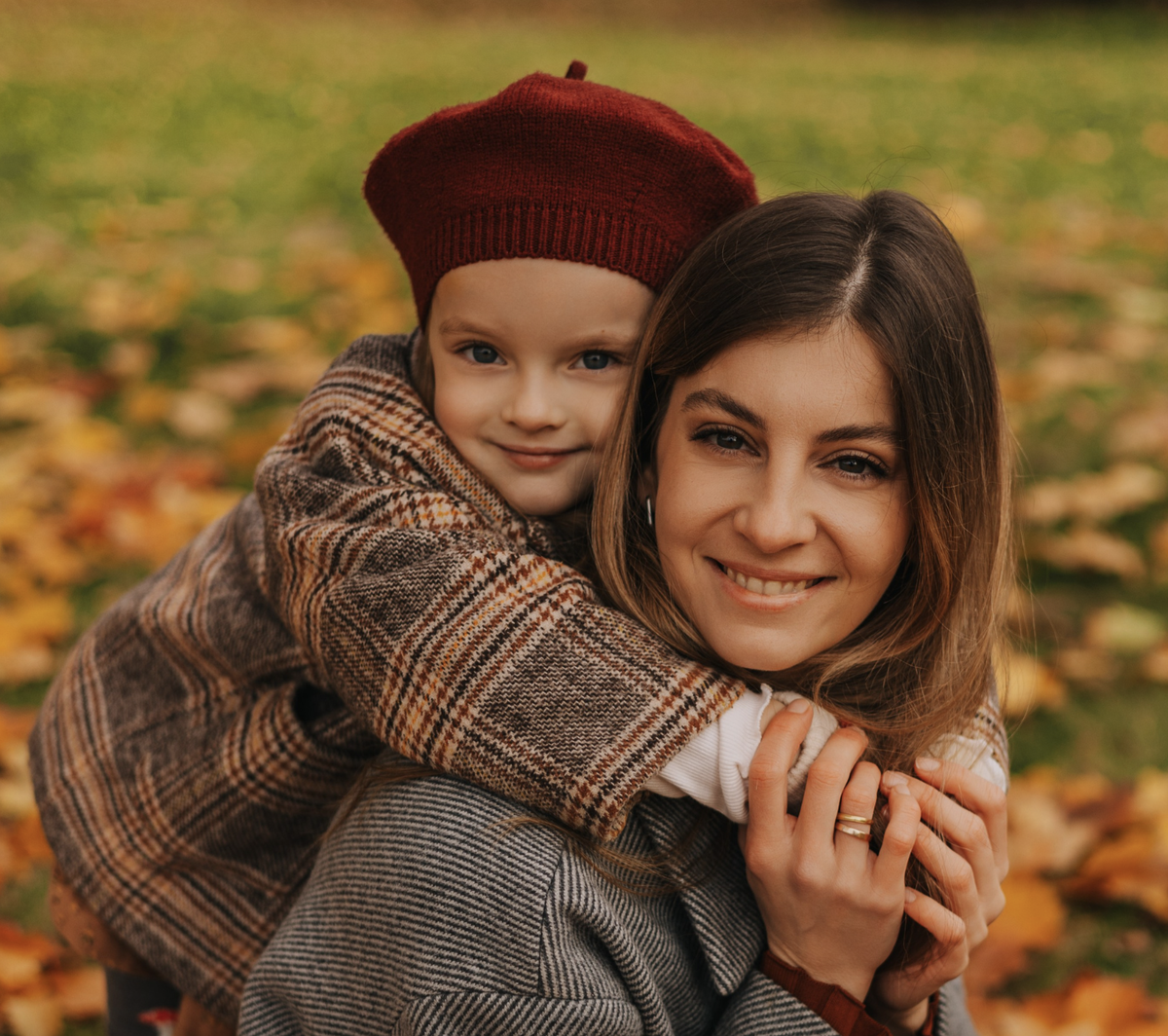 Лучшие семейные фотосессии в портфолио. Посмотрите мои работы: от уютных домашних съемок до ярких фотосессий на природе. Ваша семья в лучших кадрах!