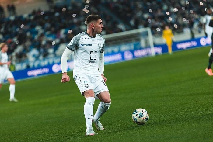 Обложка © fc-baltika.ru