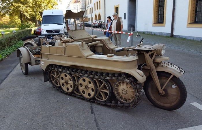 Несправедливо забытый мотоцикл Второй мировой, разработанный одним из создателей «Тигров» и «Пантер»