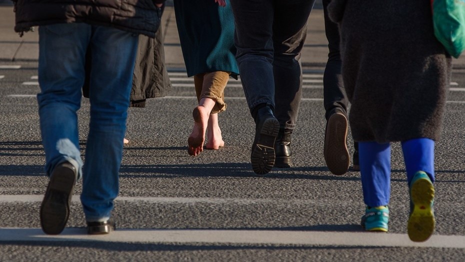    Дискомфорт при ходьбе - повод посоветоваться с врачом Автор фото: Сергей Ермохин/"ДП"