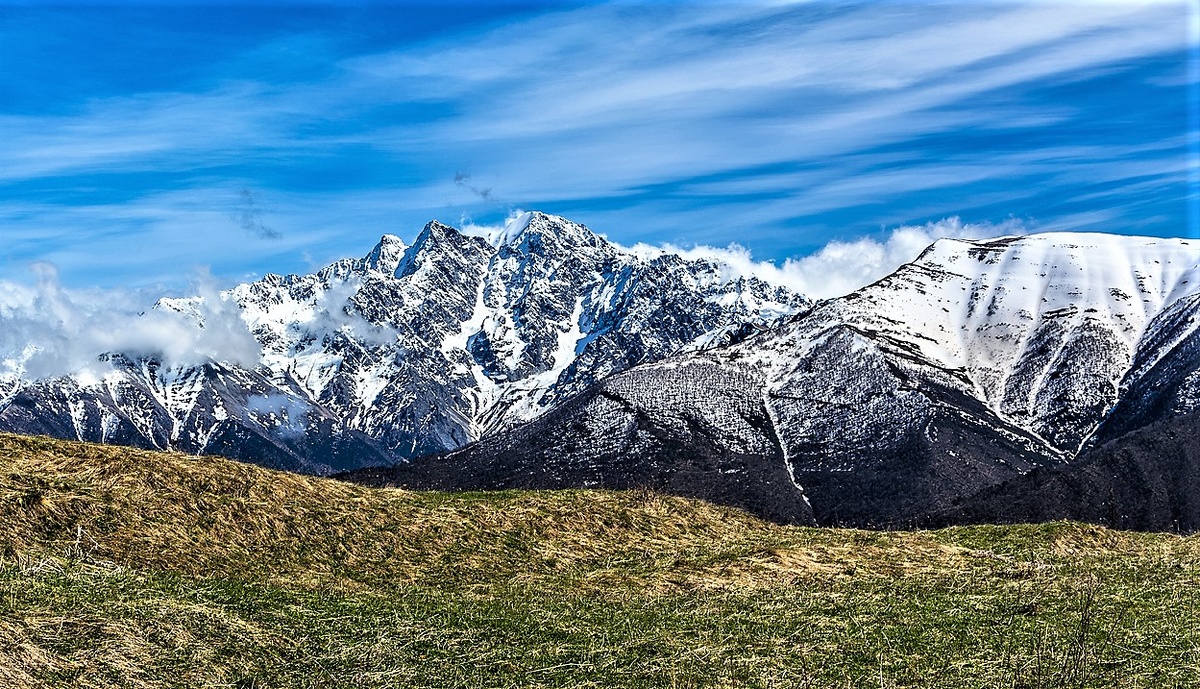 1. Кавказские горы