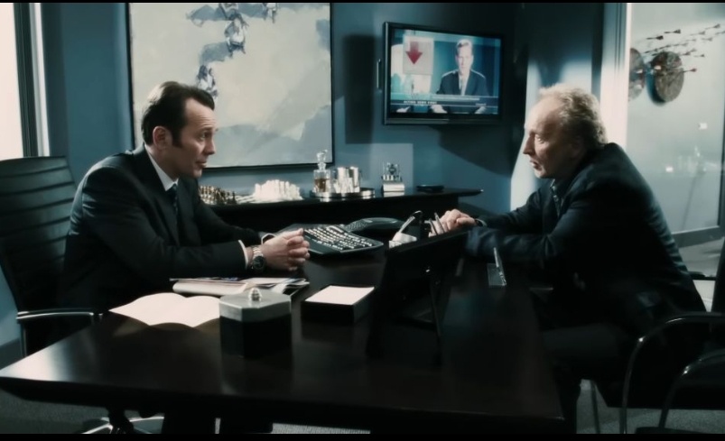 Бывший партнёр Джона, страховой агент, отказавшийся выплачивать ему необходимую для лечения сумму, потому что цинично рассчитал "убыточность" такой выплаты.