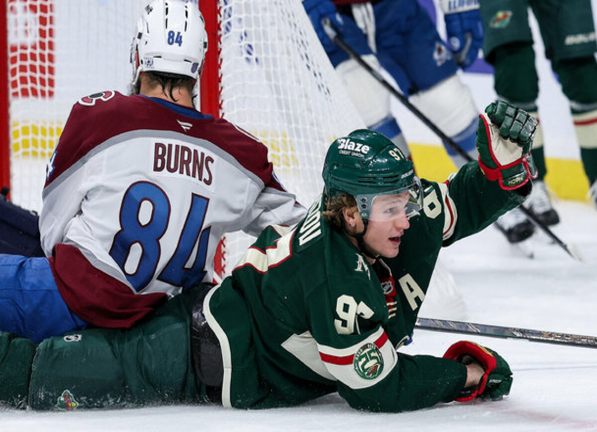     The Athletic о продолжающем впечатлять Капризове: снова похож на игрока, претендующего на «Харт Трофи»