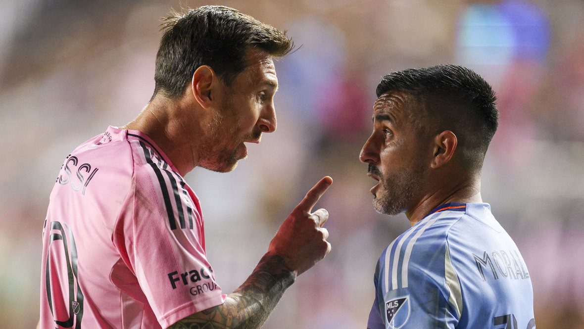    Лионель Месси и Максимилиано Моралес.Nathan Ray Seebeck-Imagn Images USA Today Sports