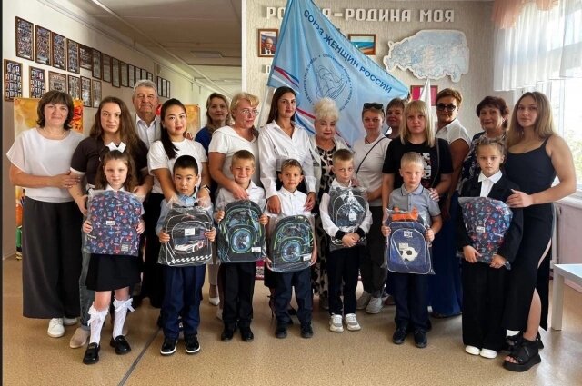    Сегодня представительницы прекрасного пола — это личности, которые сами строят свою судьбу, ставят амбициозные цели и совмещают карьеру с материнством. Фото: Омское отделение СЖР.