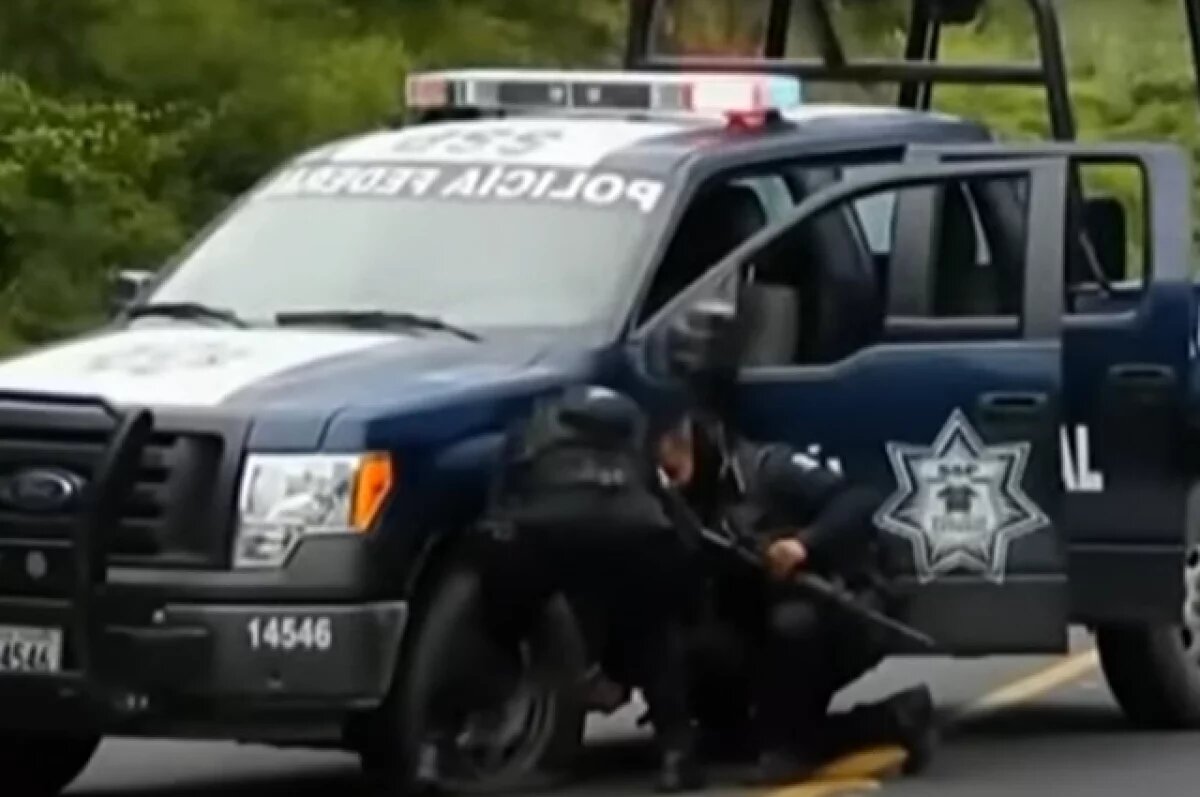    В Мексике при нападении на бар погибли минимум шесть человек