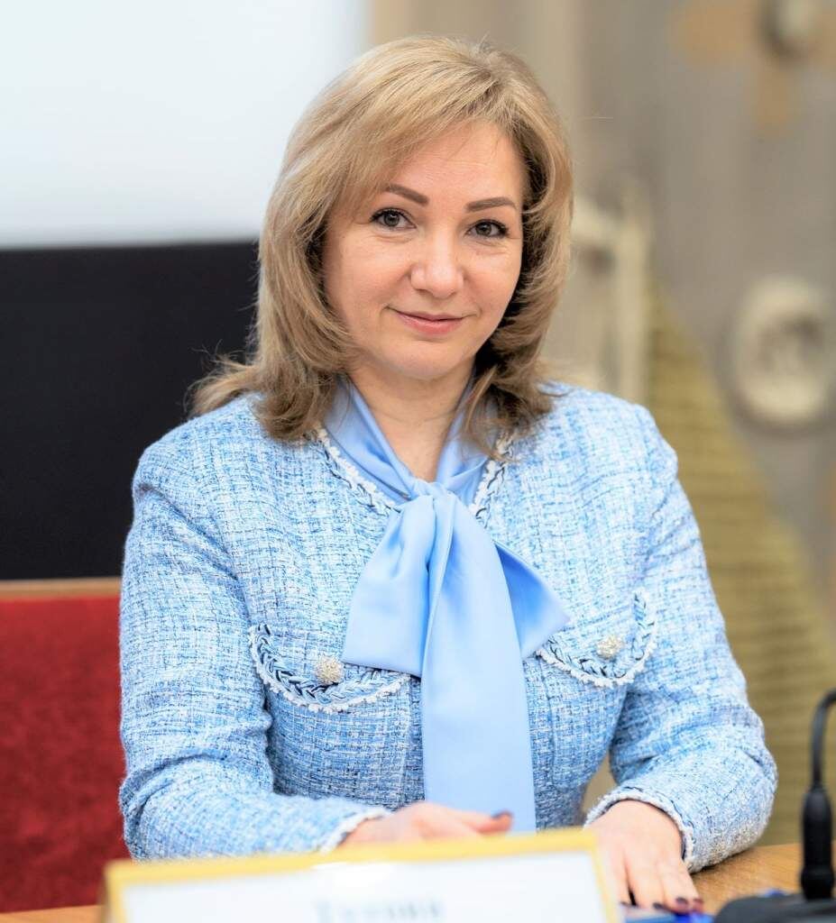    Лариса Николаевна Тутова Веселовские вести
