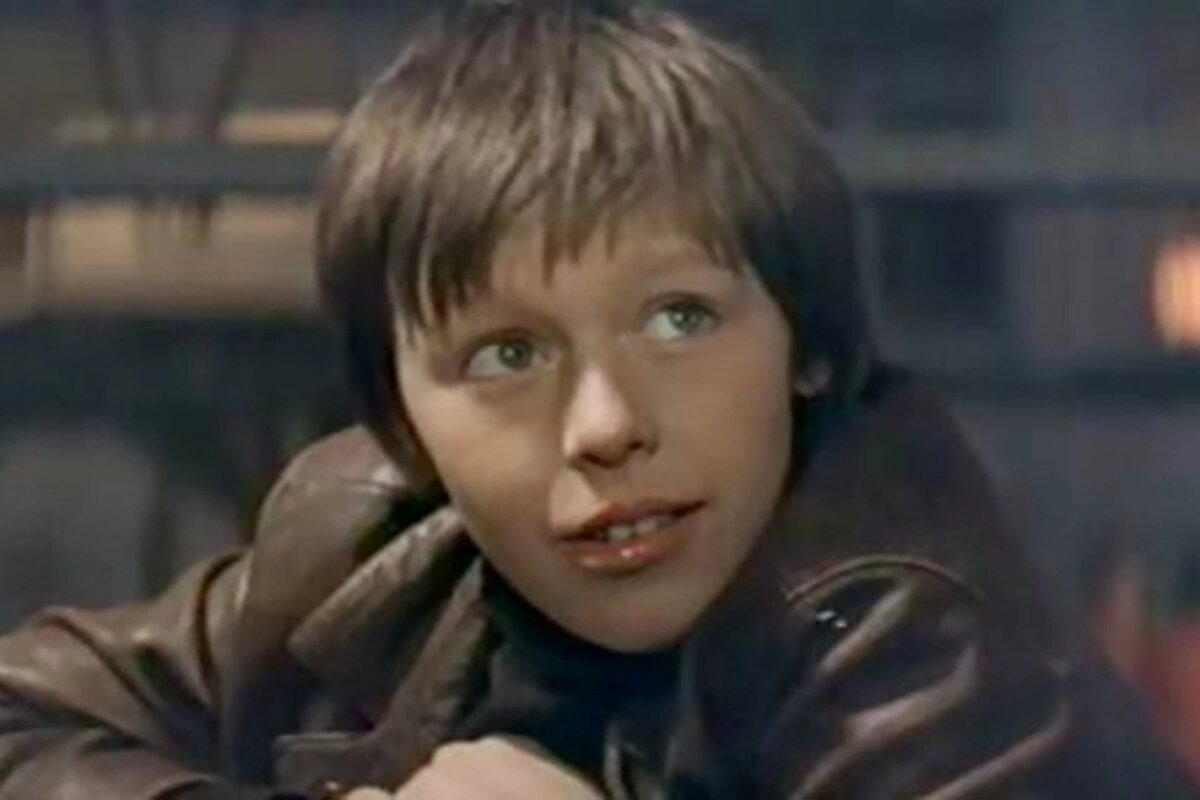 Очень рано пришла к Ефремову-младшему и слава, причем сразу - всесоюзная. С 1976 года он на экране. 