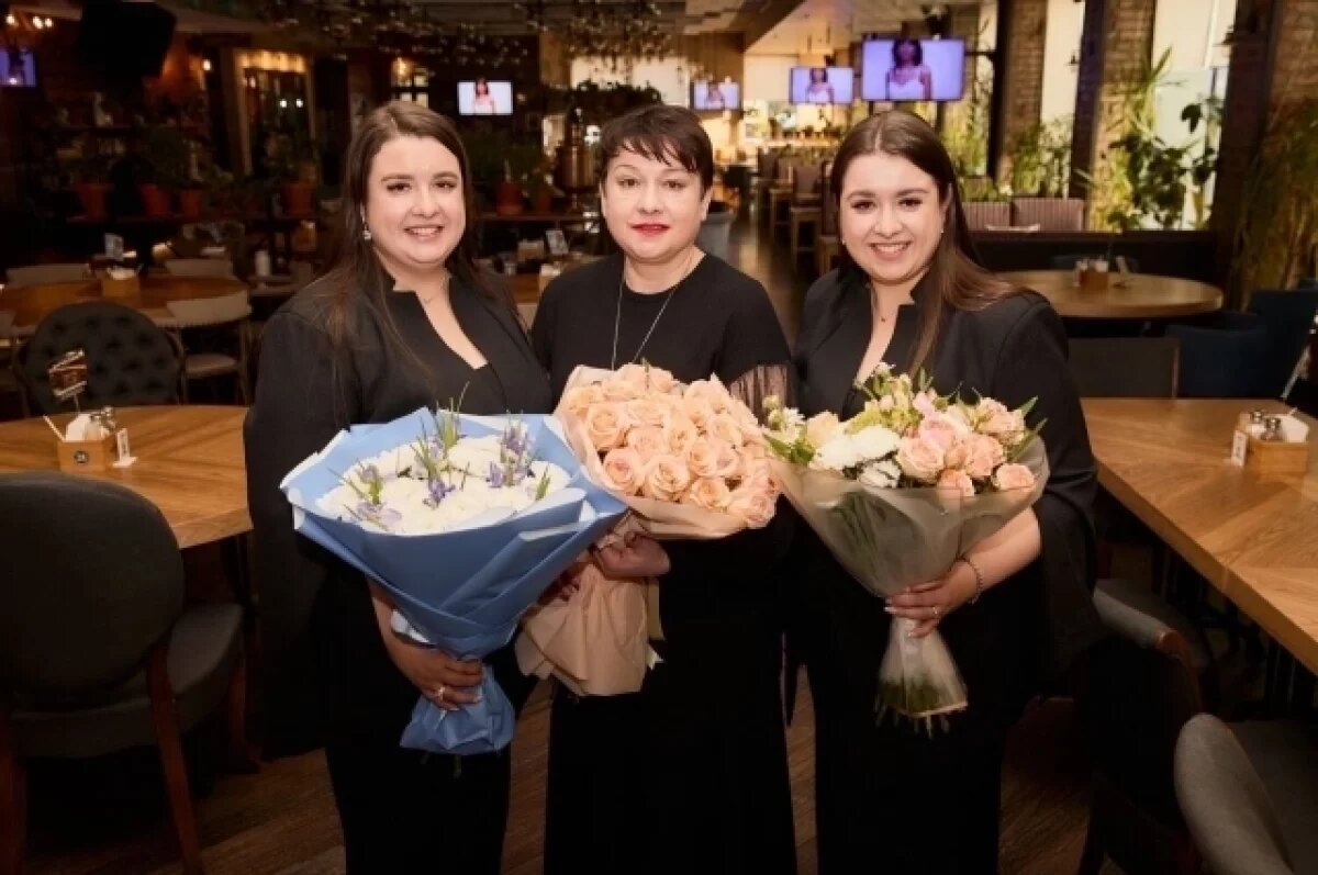    Новосибирцы показали фотографии своих матерей в праздничный день