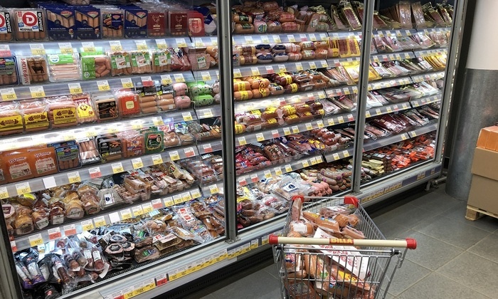 Магазинные полки ломятся от фальсификата