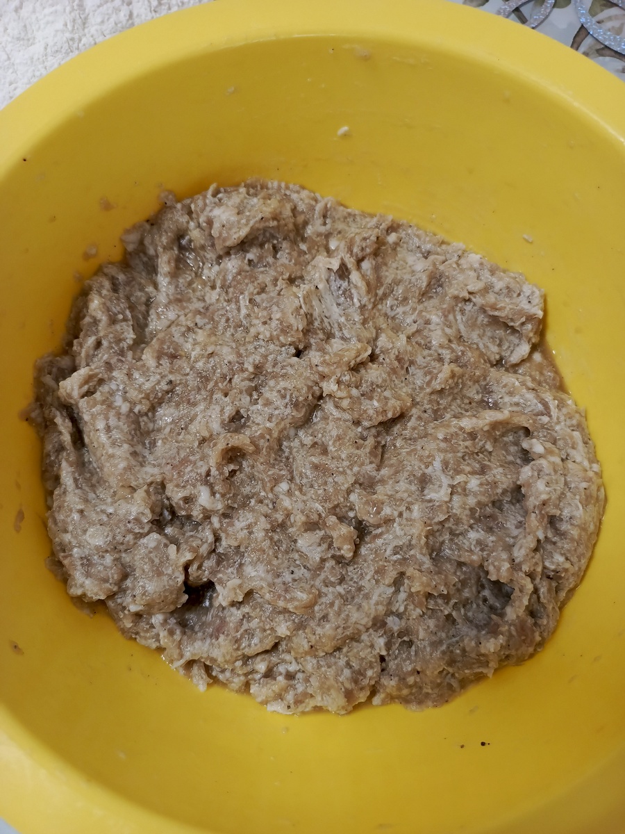 Фарш  из свинины.