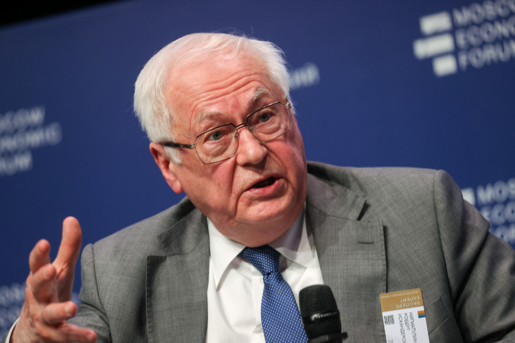    Роберт Нигматулин: «В Средней Азии идет бурный рост населения. Лет через 10 там будут жить 90 миллионов человек. Можете себе представить?».   
Фото: «БИЗНЕС Online»