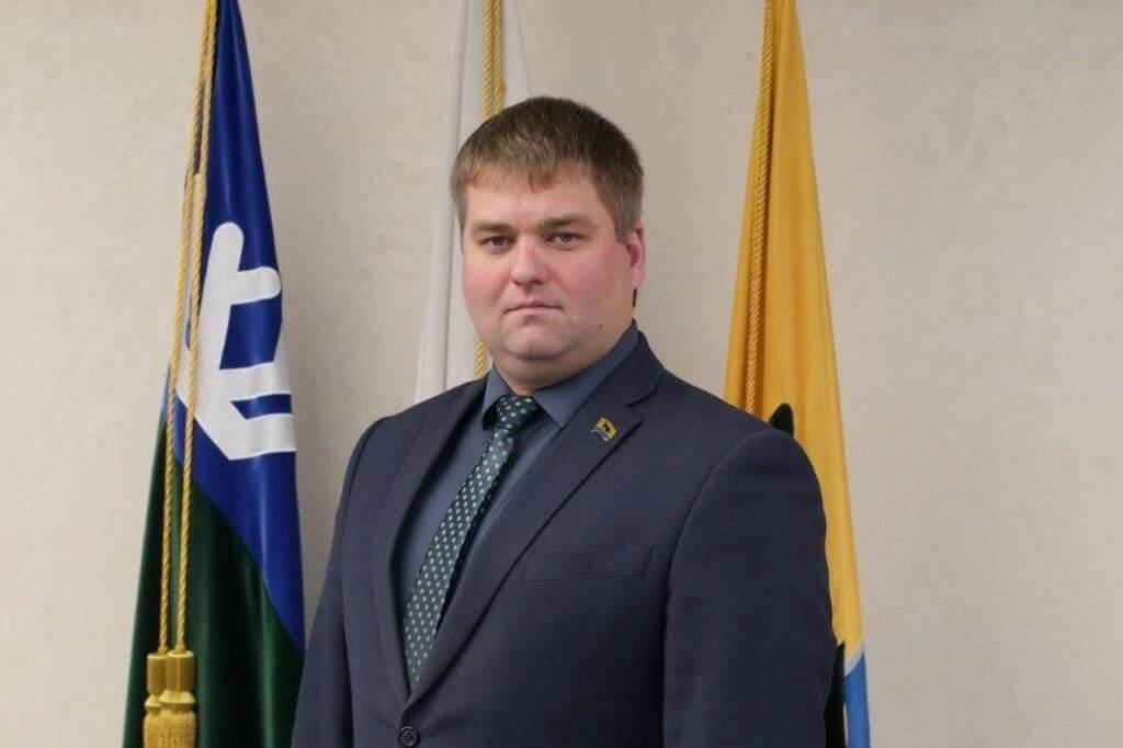    Спикер сургутской думы поздравил горожанок с Днем матери