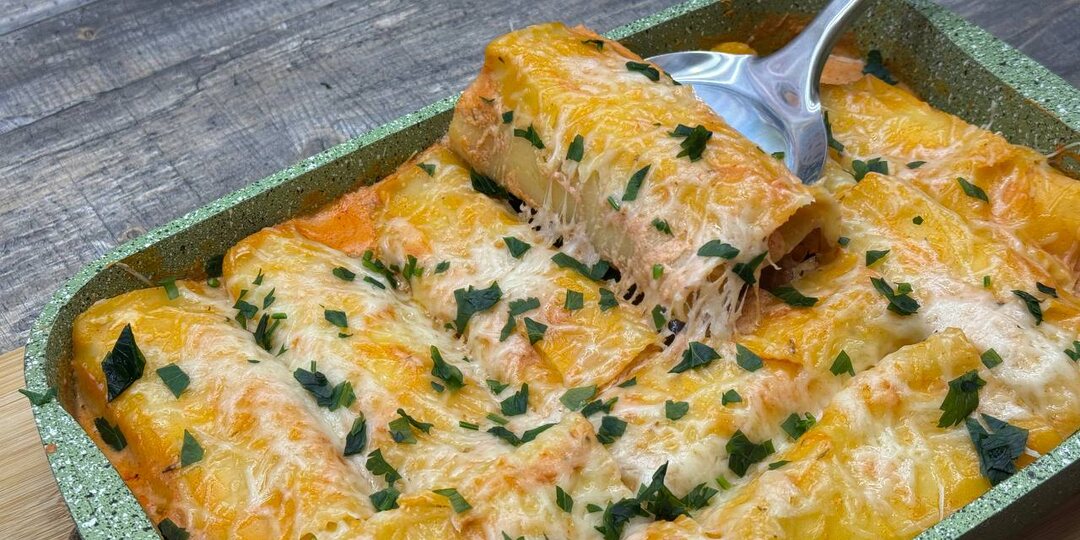 Фаршированные рулетики с пастой в духовке