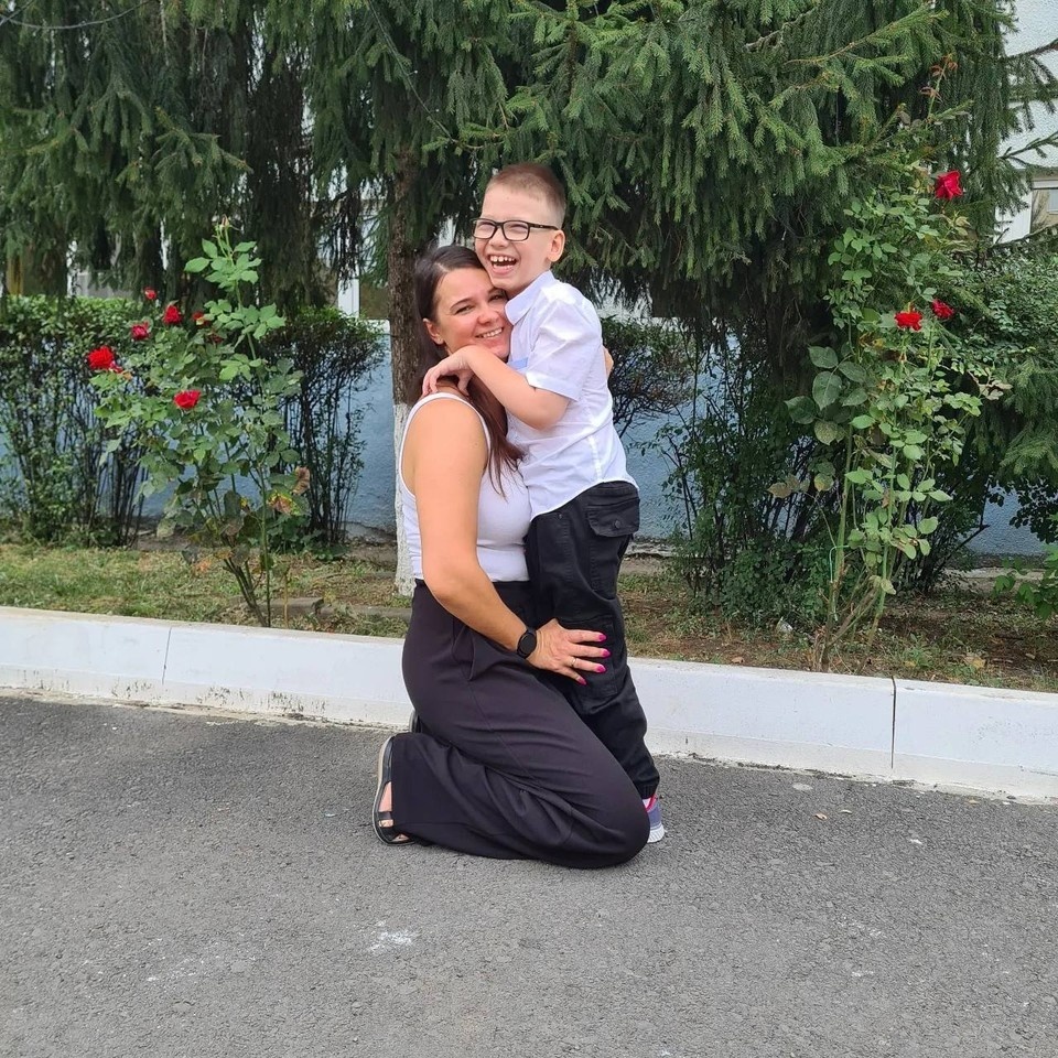    Ростовчанка Надежда Караваева потеряла одного из близнецов, но продолжает жить ради второго сына с инвалидностью. Фото: семейный архив Караваевых.