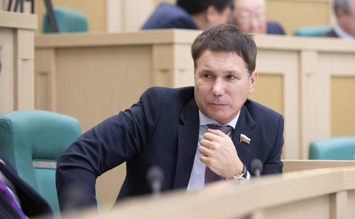 Рыбный курс Путина: что скрывается за обещанием вернуть рыбу на ваш стол?