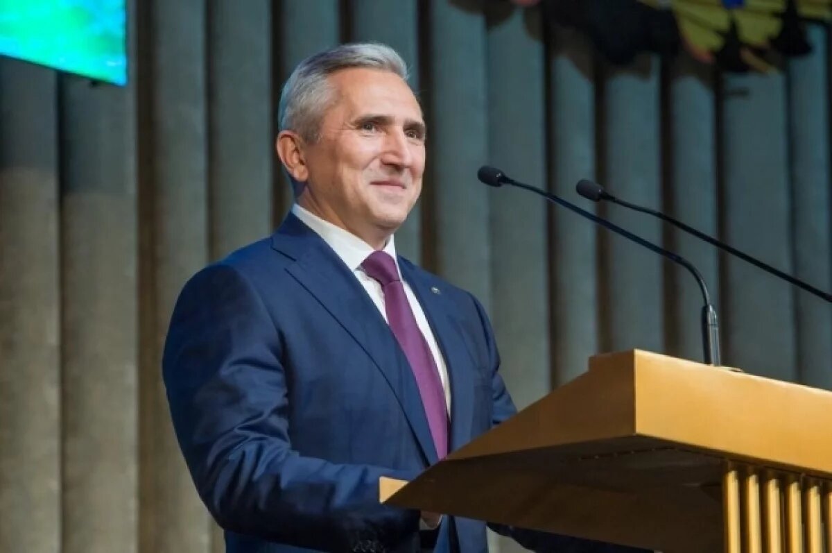    Александр Моор поздравил жительниц Тюменской области с Днем матери