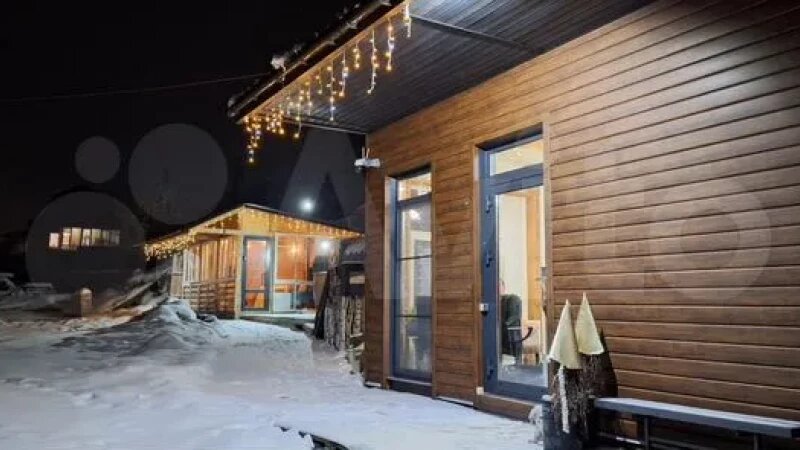     Дом на новогодние праздники Авито