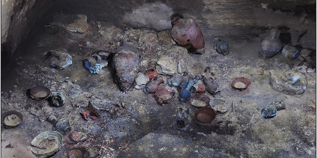 Находки нетронутых захоронений конца бронзового века в Израиле