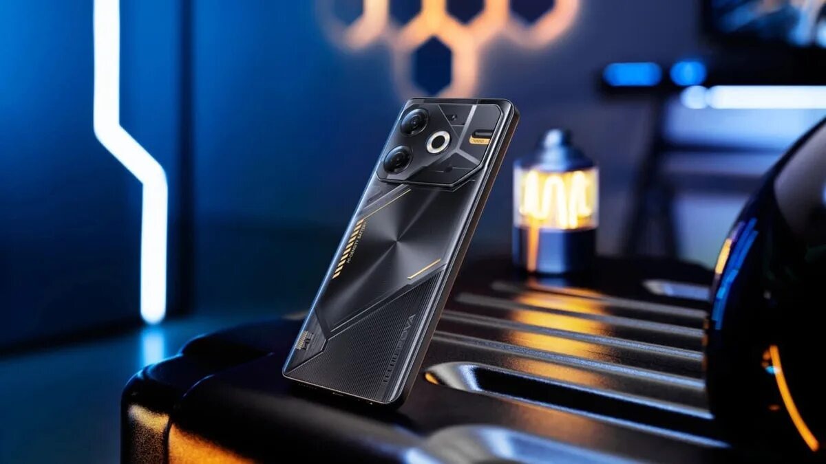 Tecno Pova 6 — это смартфон будущего. В его корпусе встроена RGB-лента.