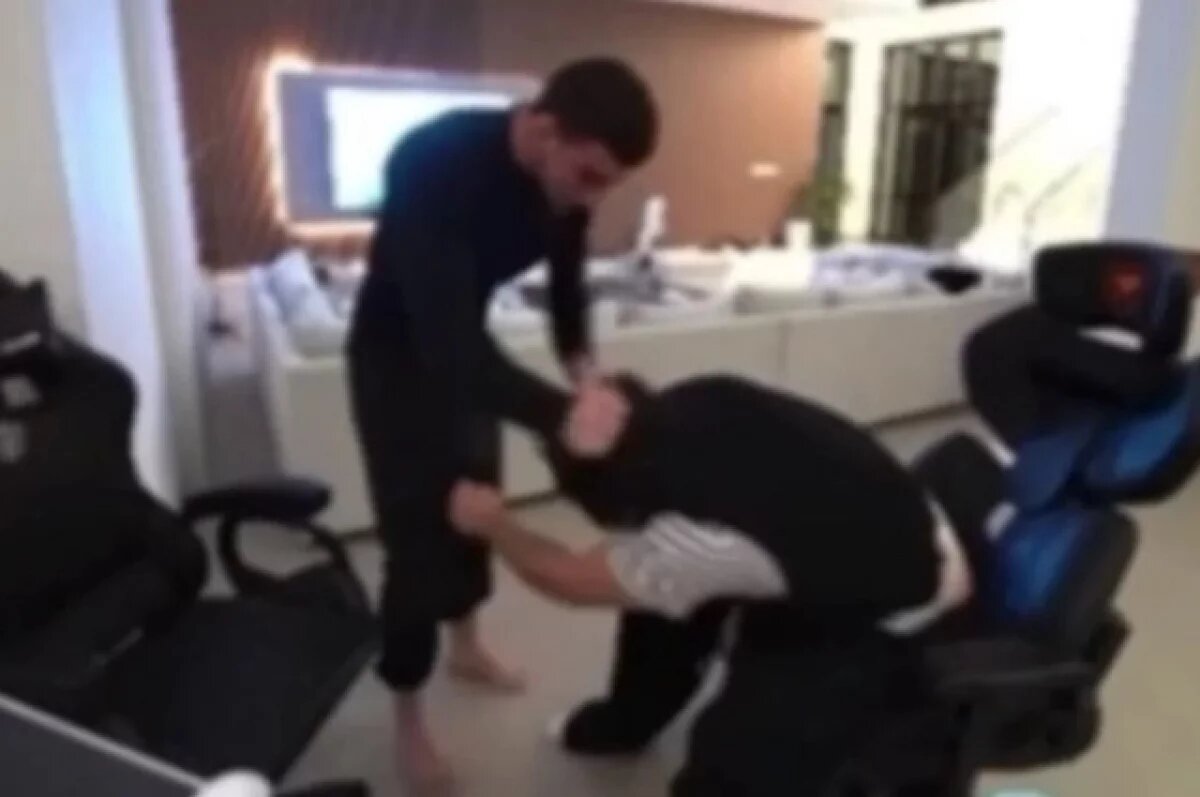    Чеченский боец поп-ММА Чурчаев попытался оправдаться за избиение блогера